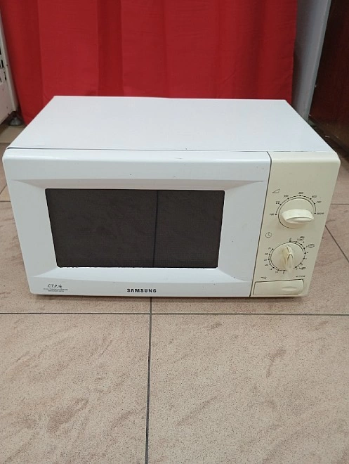Микроволновая печь Samsung M1712NR