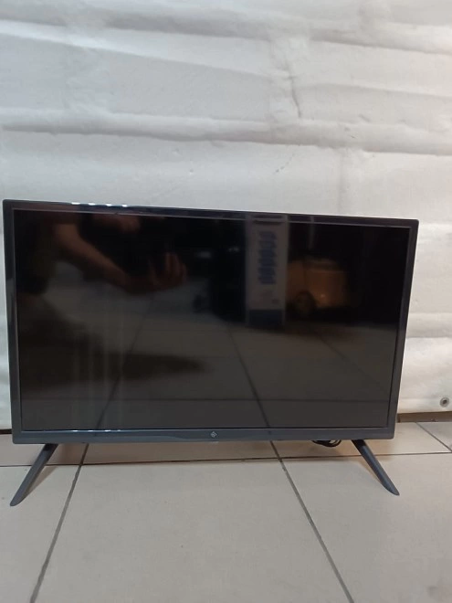 Телевизор Dexp H24F7000E 