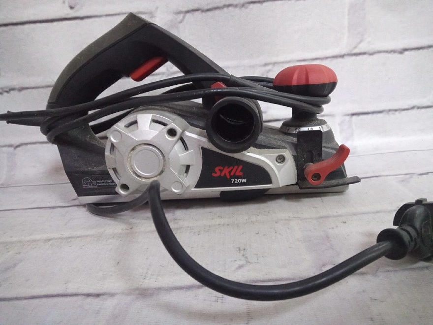 Электрорубанок Skil 1565 720W