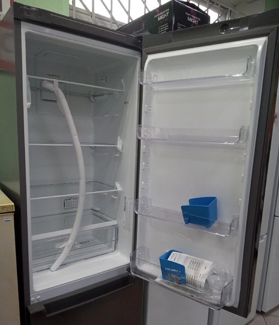 Холодильник Indesit ITS 5200 X