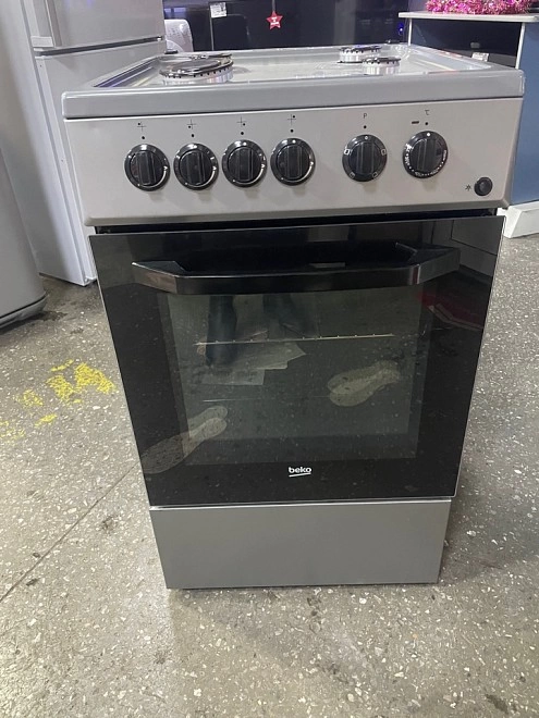 Плита газовая Beko FFSS52010GS