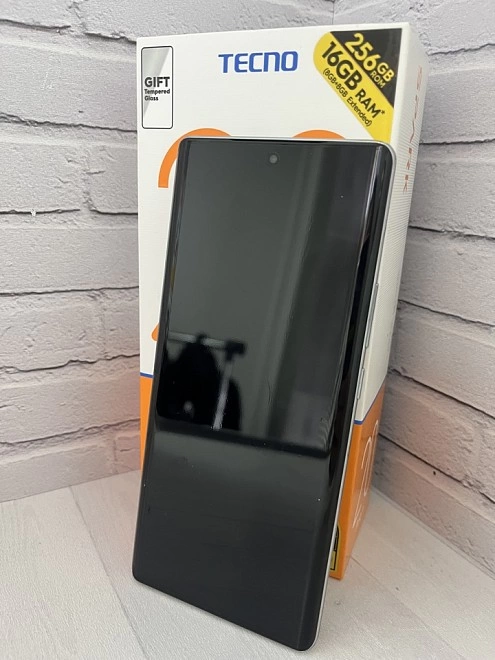 Смартфон TECNO Spark 20 Pro+