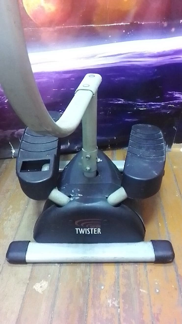 Электродрель Bosch GBM10RE