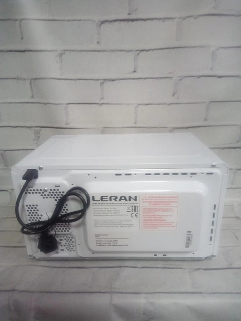 Микроволновая печь Leran FMO 2030 W