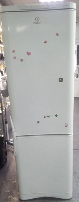 Холодильник Indesit DS 318 W