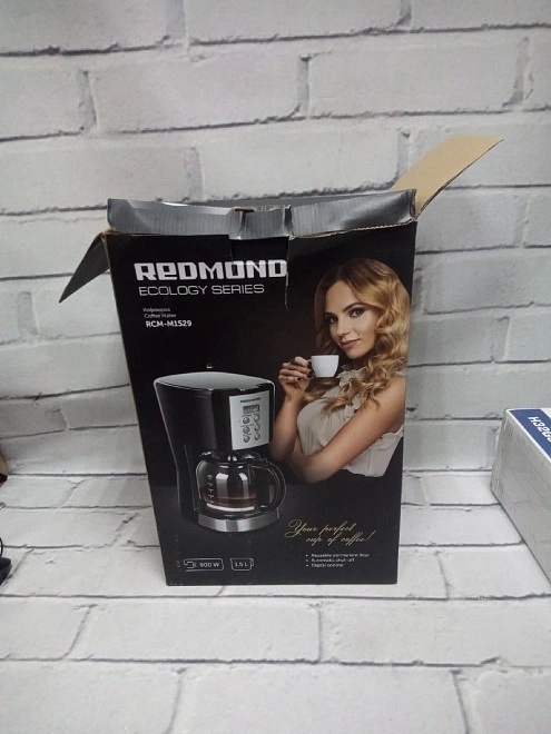 Кофеварка REDMOND RCM-M1529