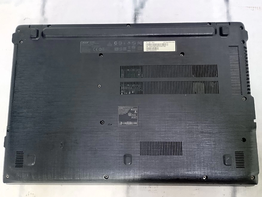 Ноутбук Acer Celeron-N3050/1.6GHz/2Gb/465Gb/HDGraphics