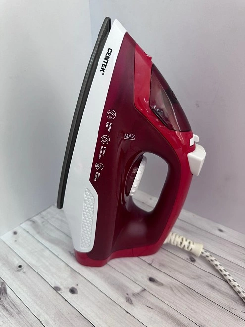 Утюг Centek CT-2347 красный