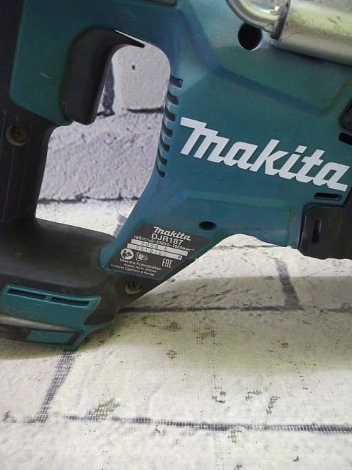 Электропила сабельная Makita DJR187RTE Li-Ion18В