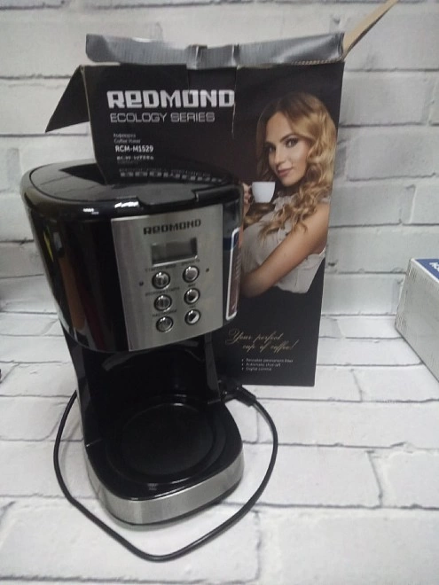 Кофеварка REDMOND RCM-M1529