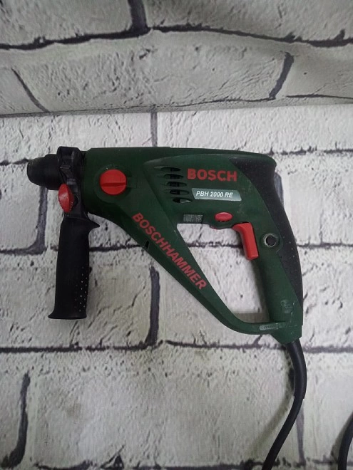 Перфоратор Bosch PBH 2000 RE