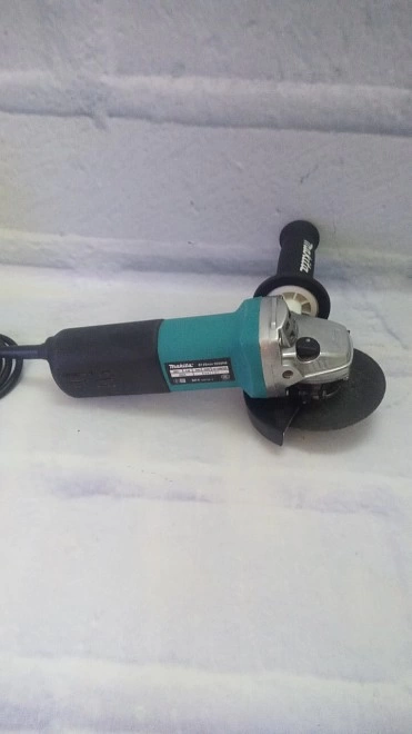 Болгарка Makita 9558NB