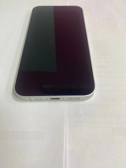 Смартфон Apple iPhone 16e 128 ГБ