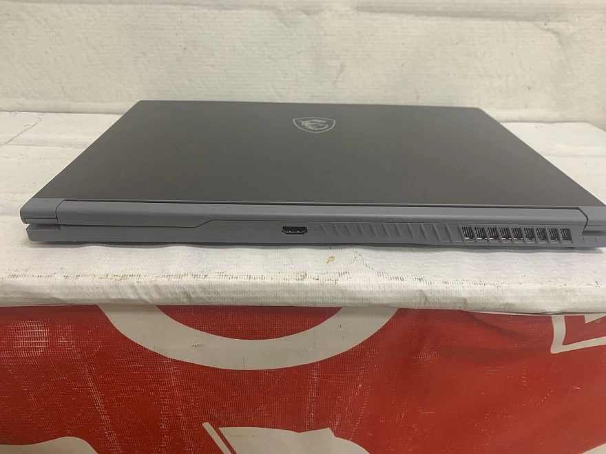 Ноутбук MSi i5-12450H 8/12 по 2,0 Ghz/ОЗУ 8Gb/SSD 512/GF 3050