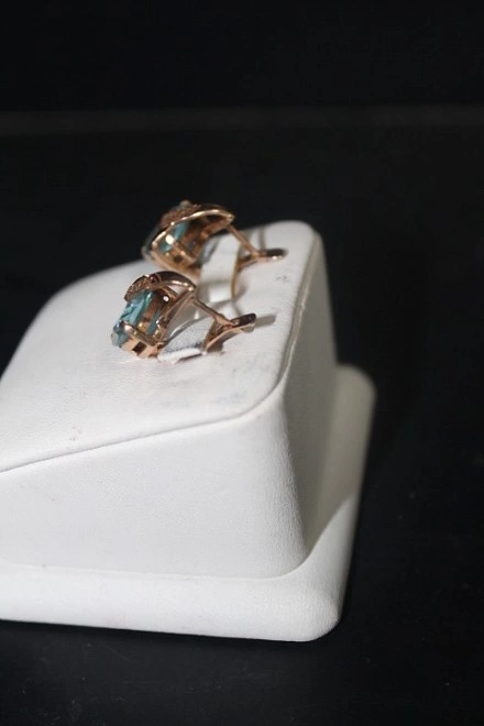 Серьги золотые с камнями  585 проба 6,59 гр. 1,5 см (ФМ)