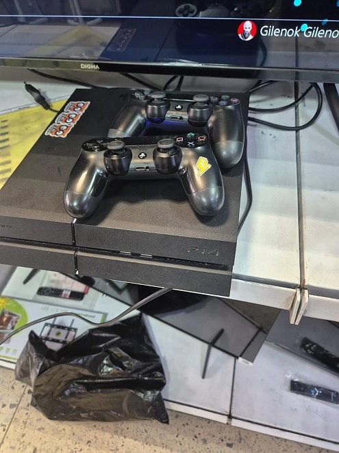 Игровая приставка PS4 Sony PS4-955 Fat 500Gb