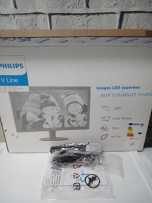 Монитор PHILIPS 223V5LSB2
