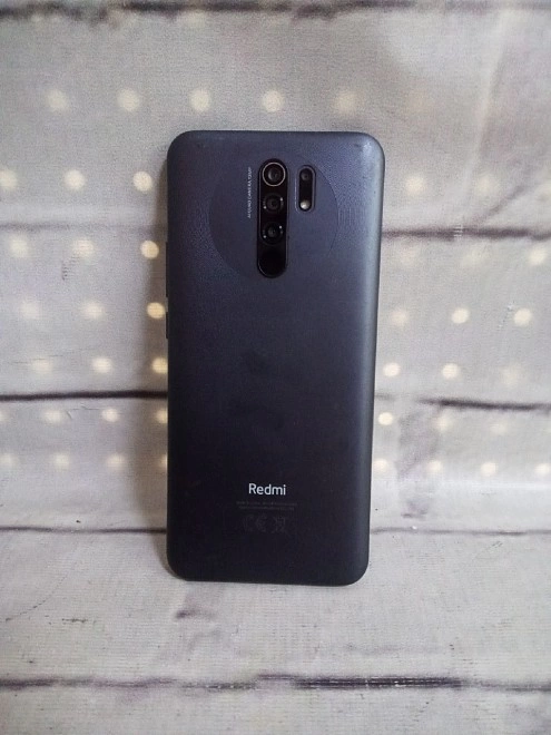 Зарядное устройство No name Черно-красный 3 000 mAh