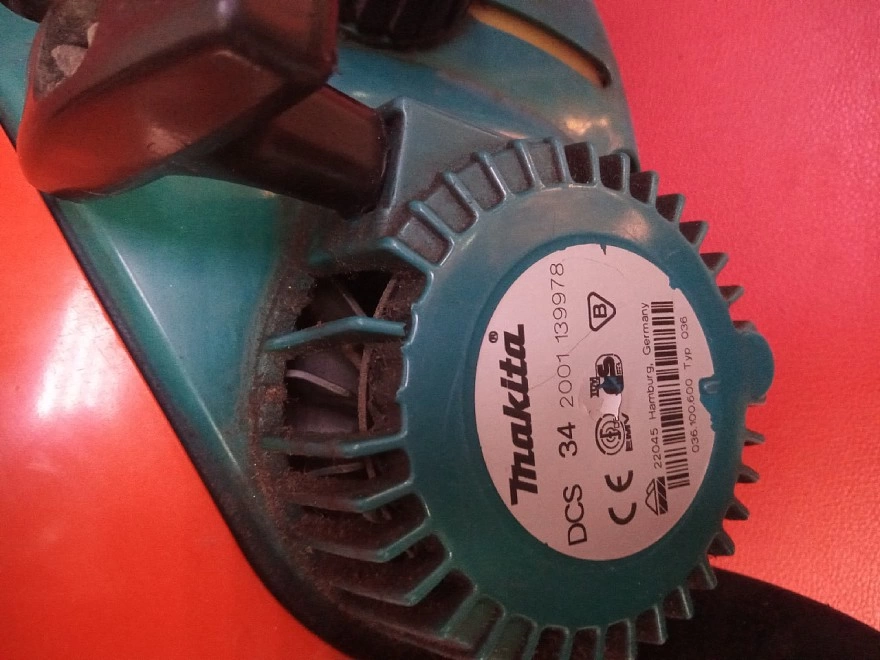Бензопила MAKITA DCS 34