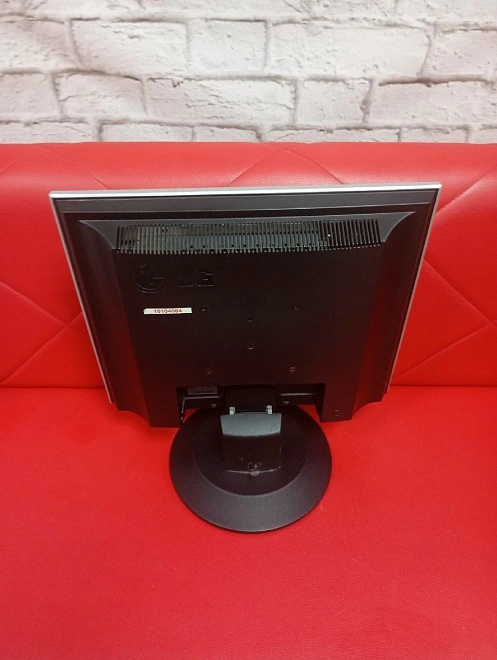 Монитор LG FLATRON L1732S
