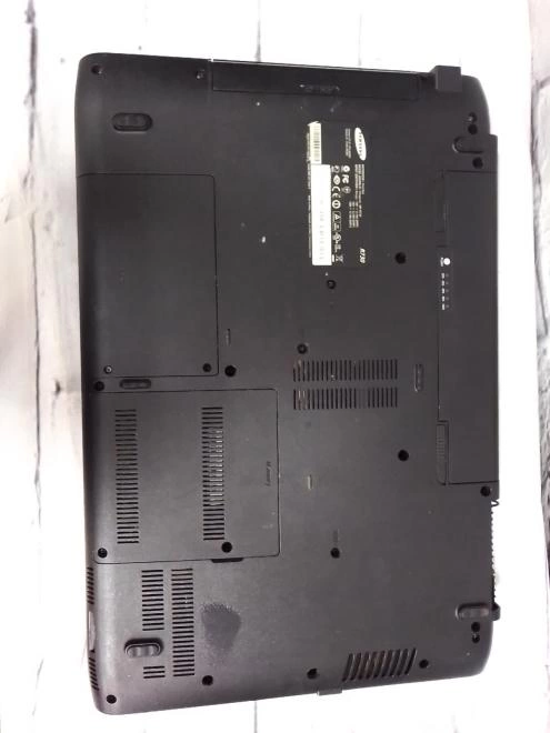 Ноутбук Samsung  R730 INTEL CORE I7 M620 GH 2.67 HDD 500Gb RAM 6Gb