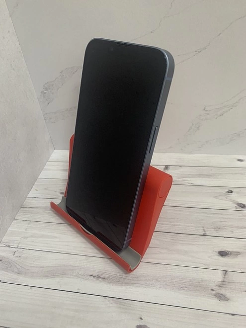 Смартфон Apple iPhone 14 6/128Gb