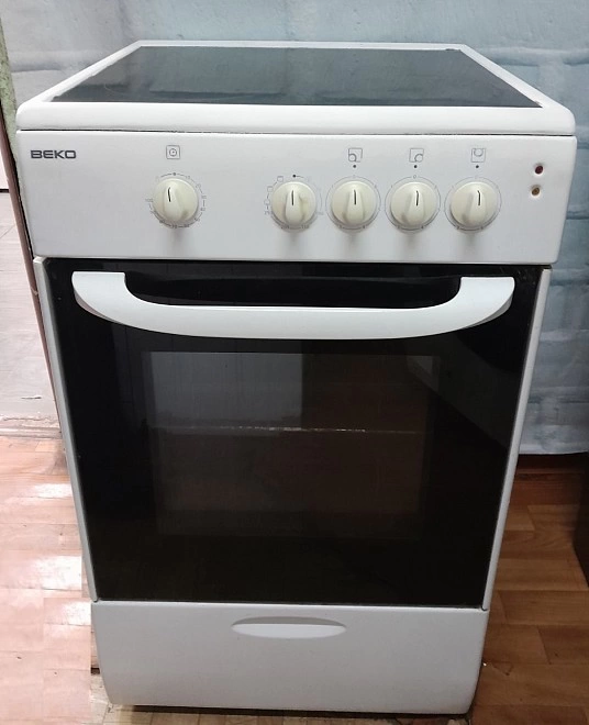 Электропечь Beko CSS 48100
