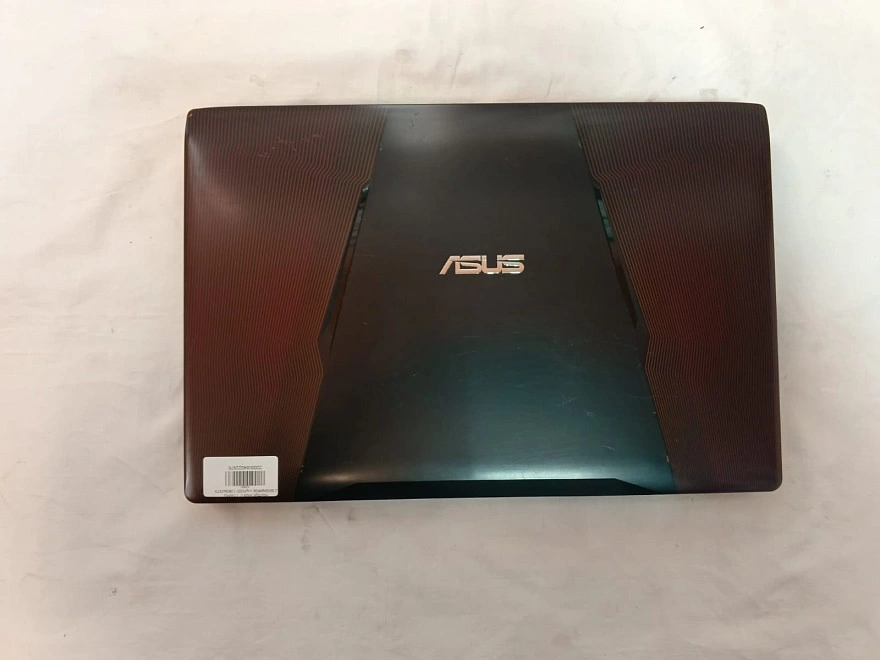 Ноутбук Asus i7 7700HQ 2.50GHz/8Gb озу/SSD 128Gb/GTX 1050