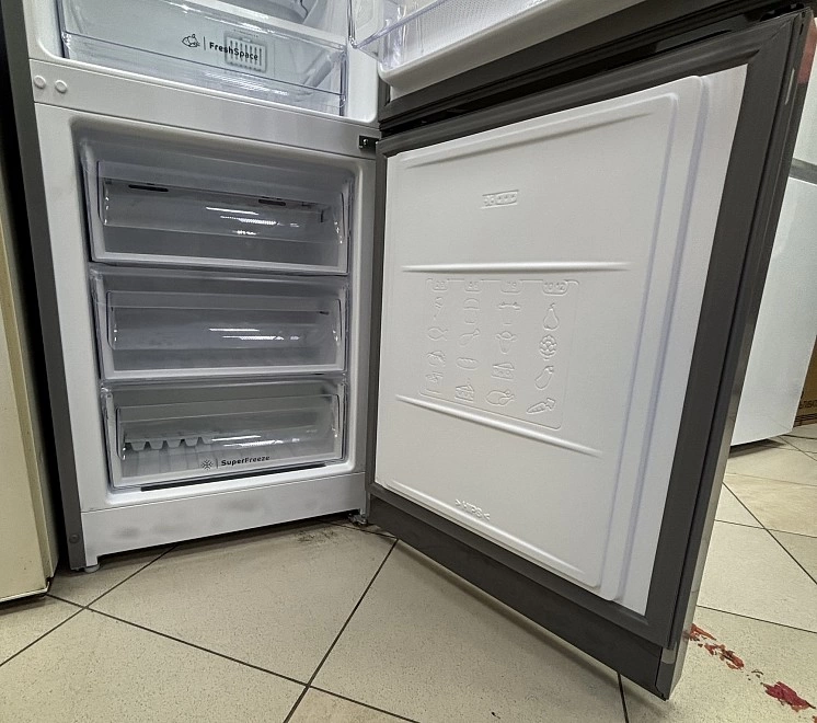 Холодильник Indesit ITS 5200 G