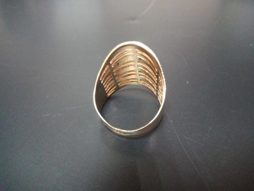 Кольцо золотое  585 проба 5,76 гр 18,5 размера (ФМ)