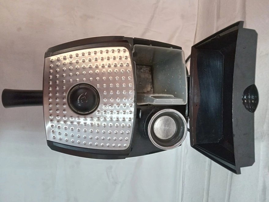 Кофеварка Delonghi EC156