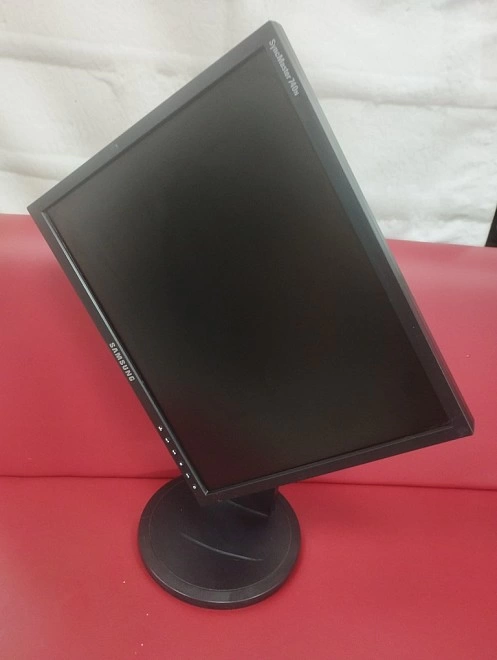 Монитор Samsung 740N