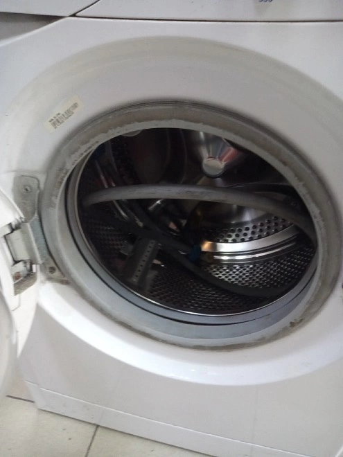Стиральная машина Indesit WISL85