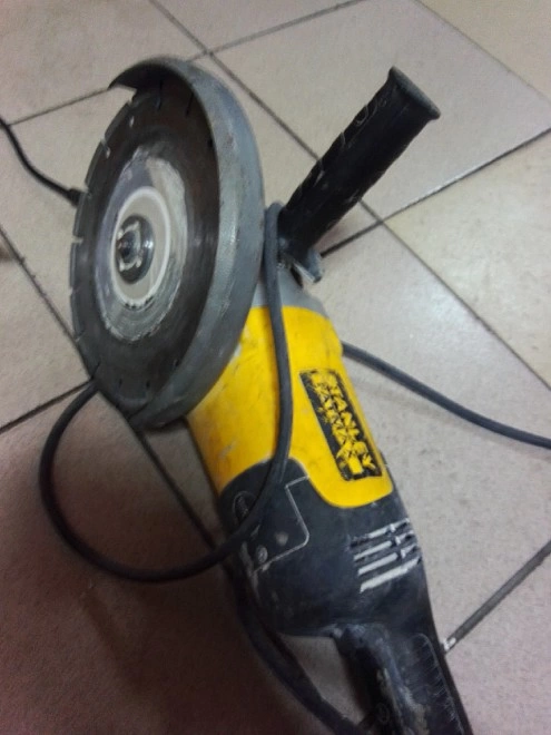 Болгарка Stanley G230