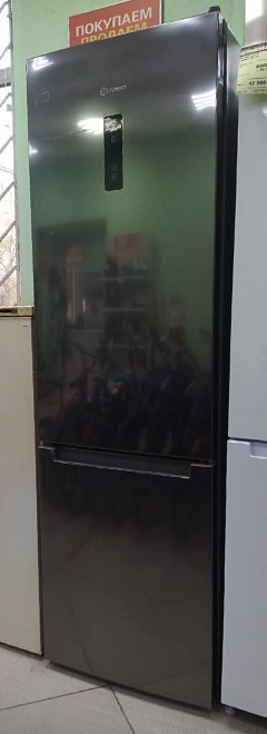 Холодильник Indesit ITS 5200 X