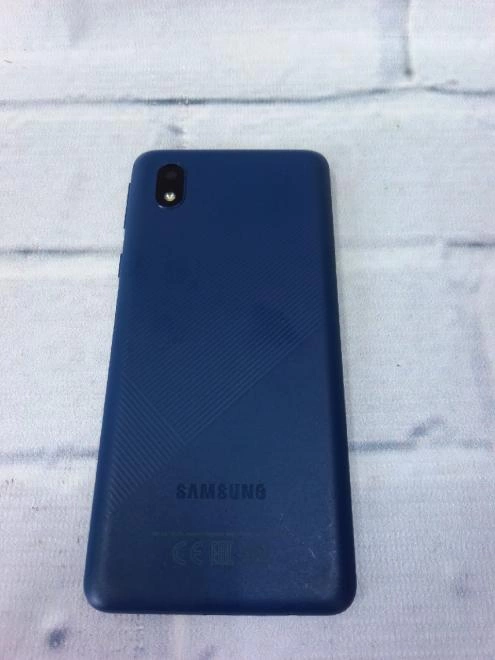 Смартфон Samsung  Galaxy A01 Core 16 ГБ