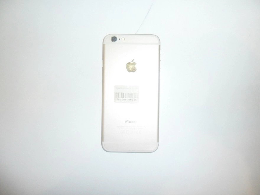 Смартфон Apple iPhone 6 64GB