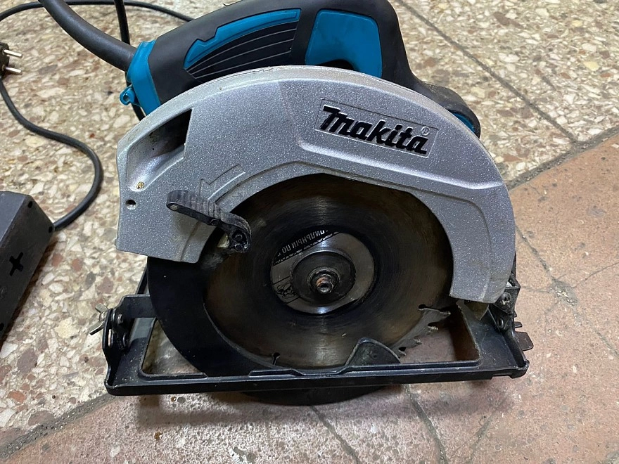 Пила циркулярная Makita HS7000