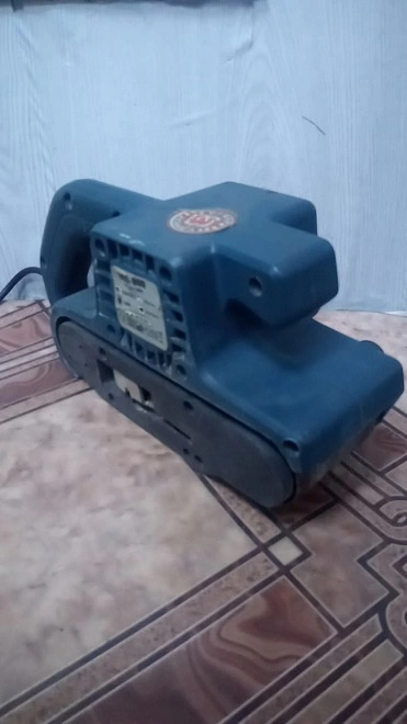 Шлифмашинка Bort BBS-800