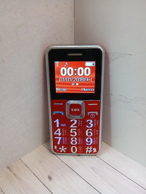 Телефон мобильный GiNZZu MB505