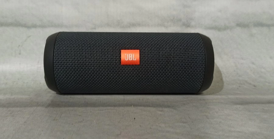 Портативная акустика JBL Flip Essential