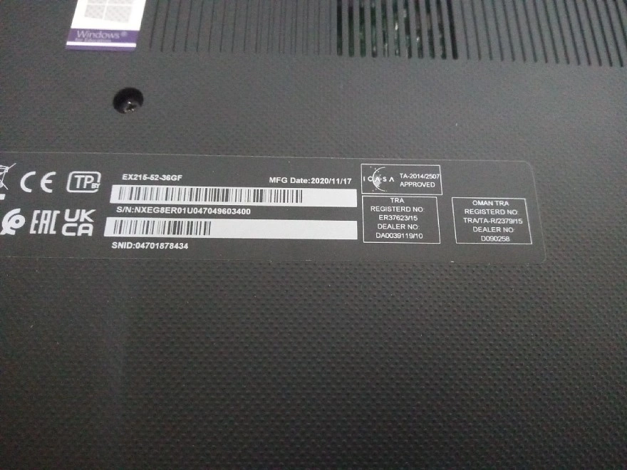 Ноутбук Acer i3/1.2GHz/4Gb/256Gb/UHDGraphics