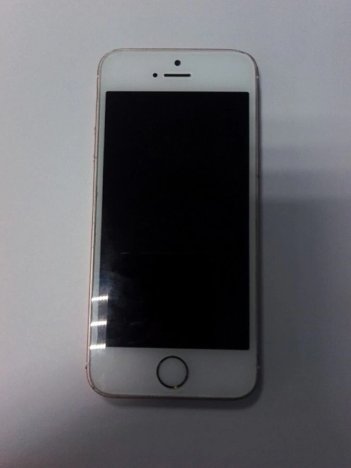 Смартфон Apple Iphone SE