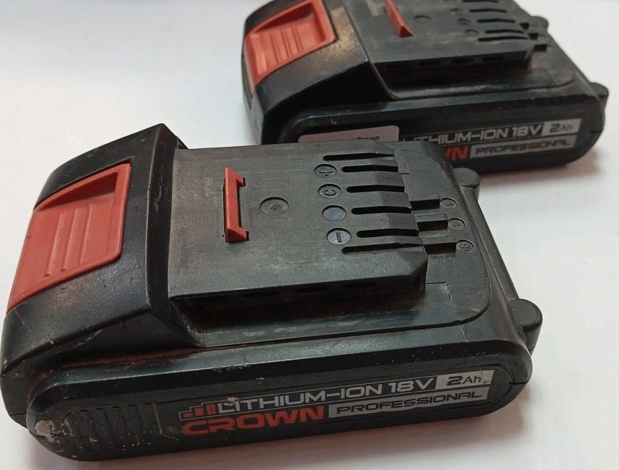 Шуруповерт Crown CT21046L