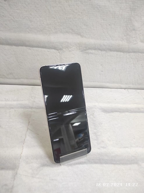Смартфон Samsung Galaxy Z Flip 3 5G 8/256Gb