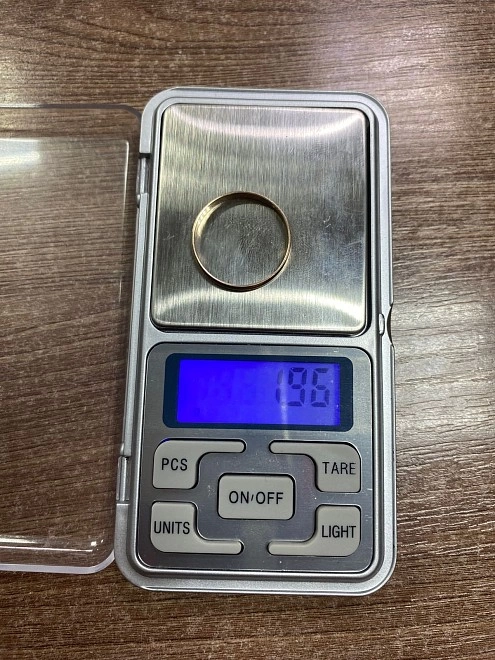 Кольцо золотое  585 проба 1.96 гр 21,5 р-р  (ФМ)