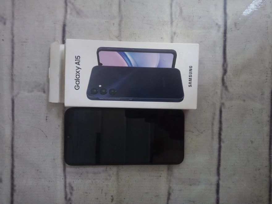 Смартфон Samsung Galaxy A15