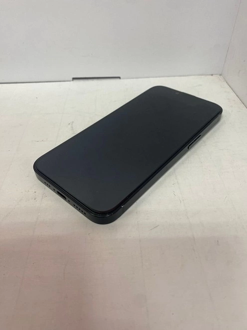 Смартфон Apple iPhone 16e 128 ГБ черный