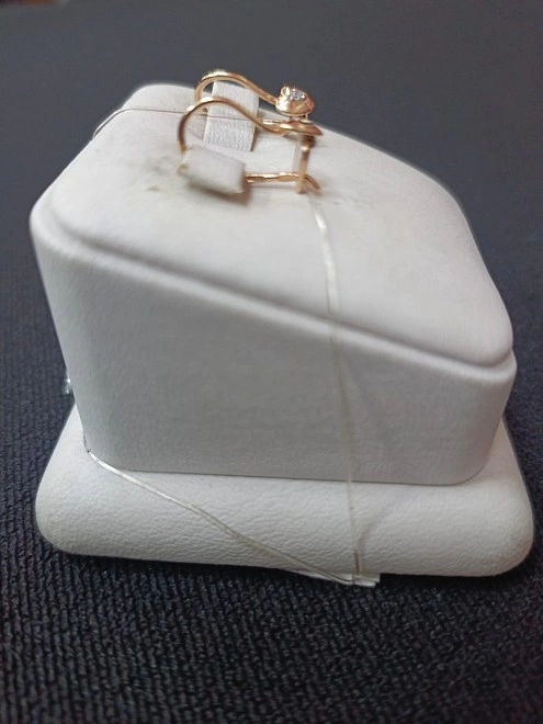 Серьги золотые с камнями  585 пр 0,8 гр ФМ