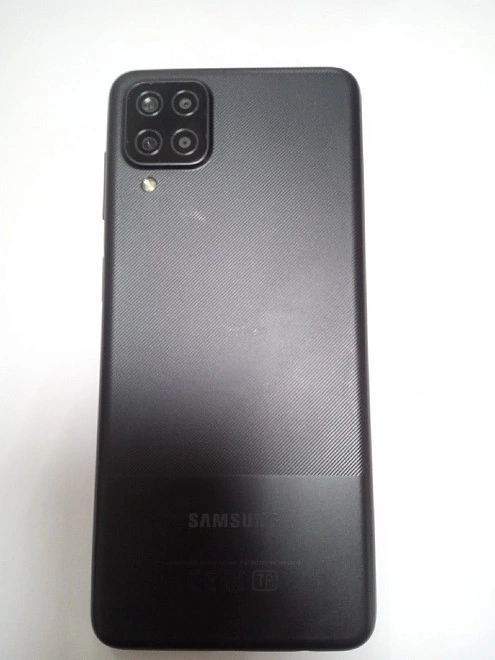 Смартфон Samsung Galaxy A12